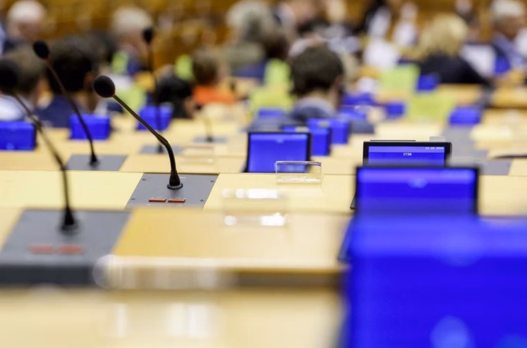 Grille de salaire dans la convention collective négoce matériaux : comprendre les barèmes et négociations