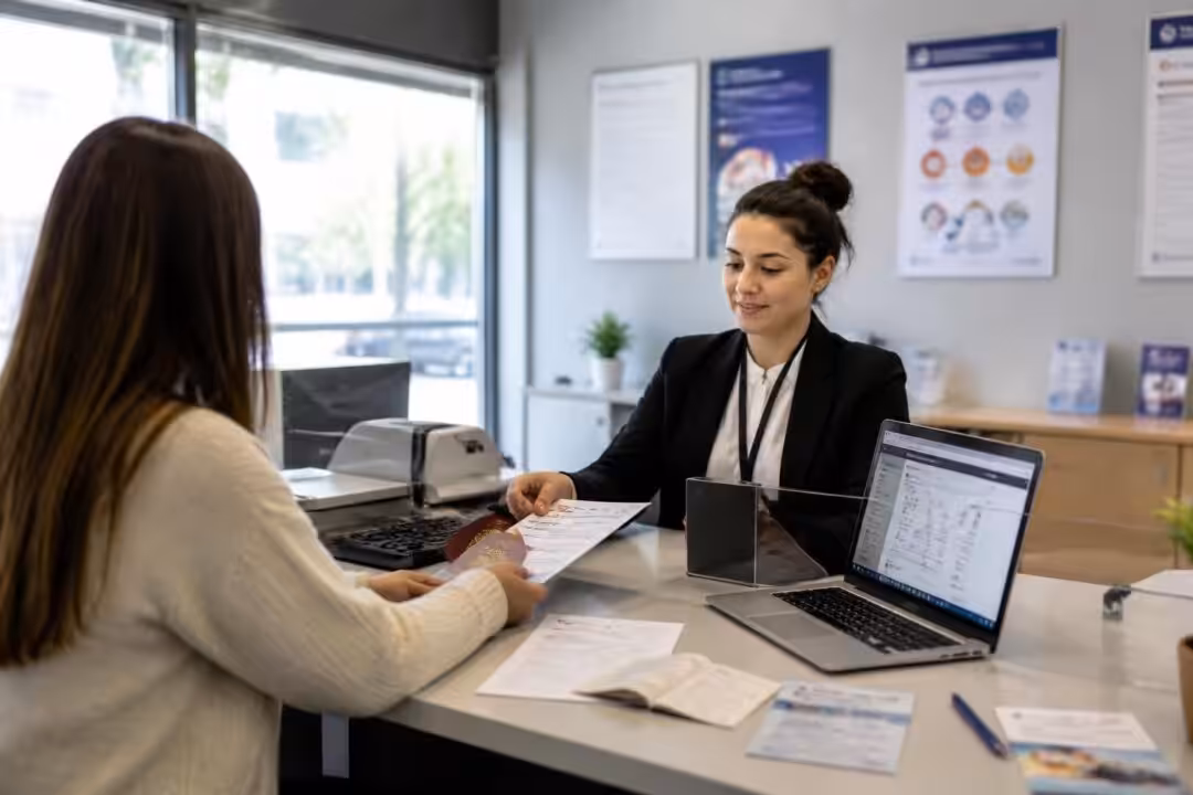 découvrez les informations essentielles sur le permis de conduire international : délais d'obtention, durée de validité et démarches pour faire votre demande facilement.